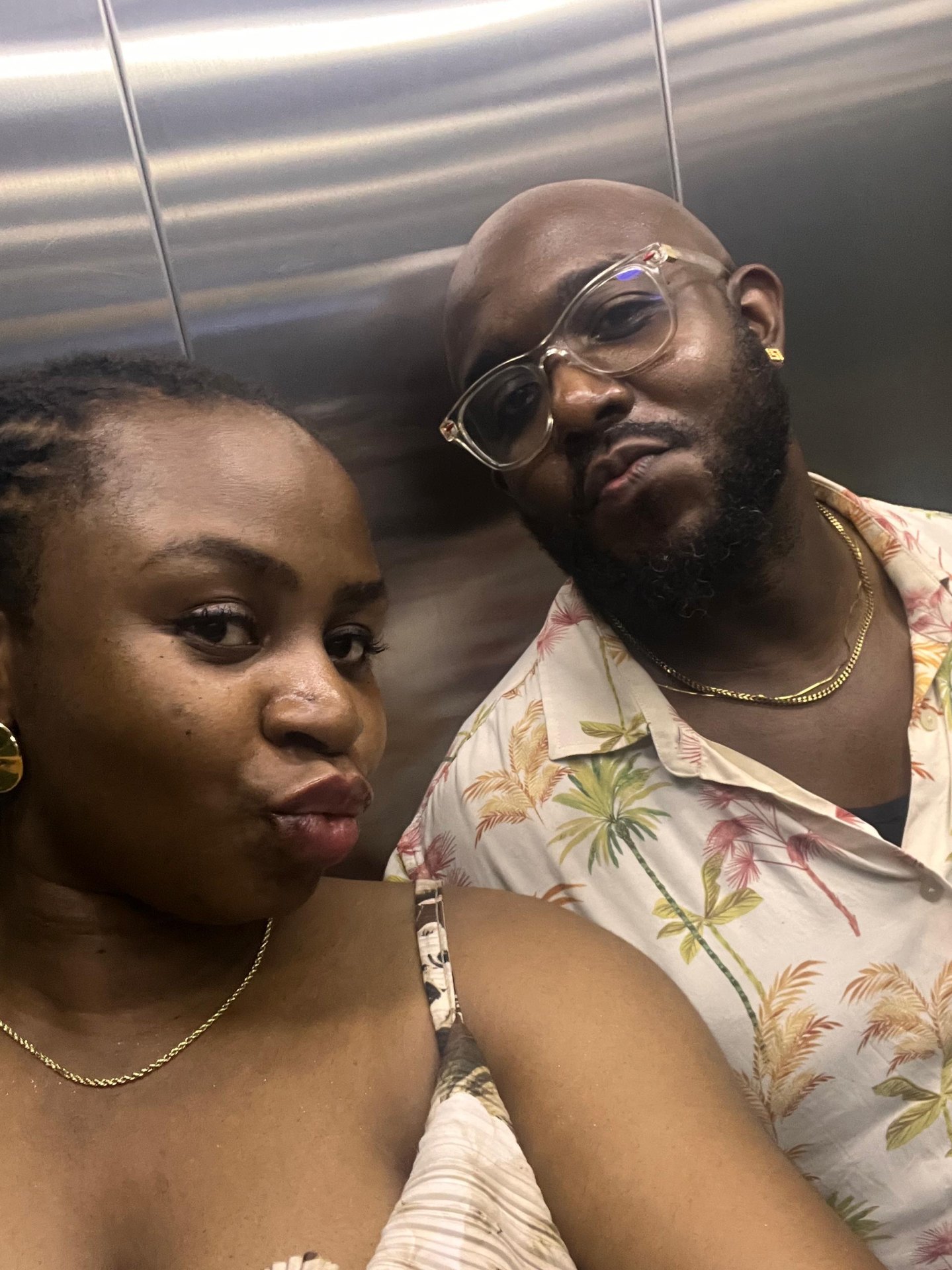 Elevator selfie